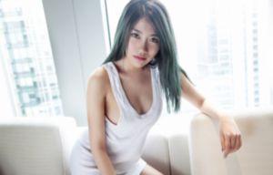 从指尖传出的认真热情未增删翻译_蓝光神马在线观看